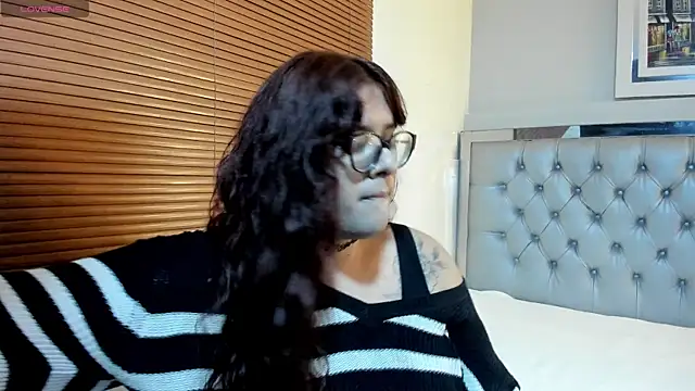 kathepickmanx online show from June 3, 2026, 3:20 am