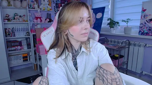 Catharsisi online show from October 26, 2025, 1:39 pm