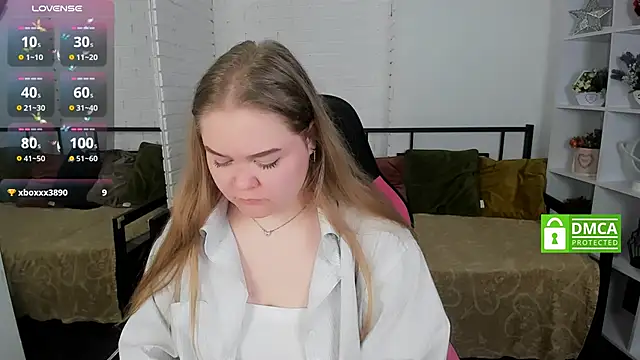 Snapshot of Erica__Alta chatting on February 10, 2025, 9:36 am Erica  Alta online show from February 10, 2025, 9:36 am