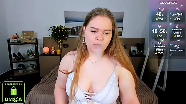 Snapshot of Erica__Alta chatting on March 11, 2025, 6:32 am Erica  Alta online show from March 11, 2025, 6:32 am