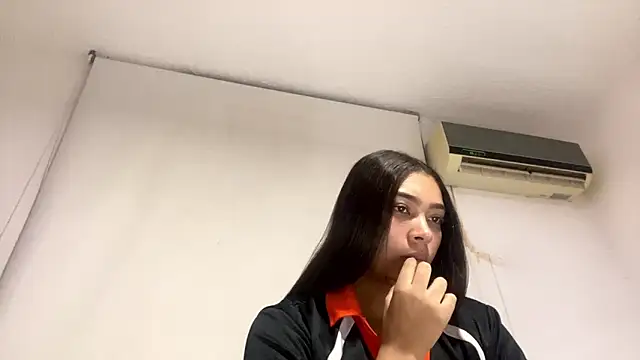 Snapshot of Gaby_Rosse2 chatting on September 19, 2025, 2:57 am Gaby Rosse2 online show from September 19, 2025, 2:57 am