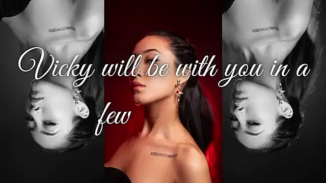 victoria ricci a online show from November 12, 2025, 1:28 am