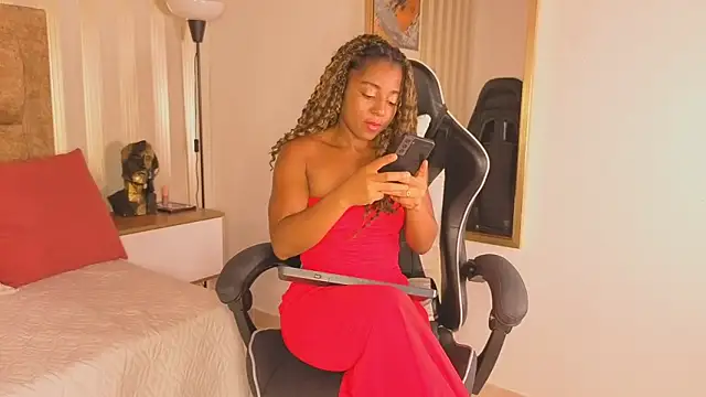 avis lara online show from March 19, 2026, 7:29 pm