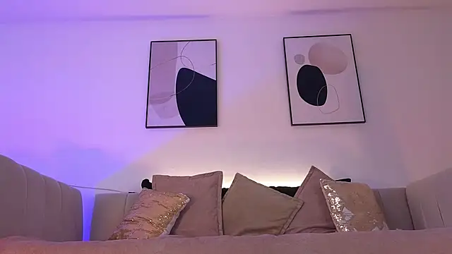 ahri moon1 online show from November 22, 2025, 3:44 pm