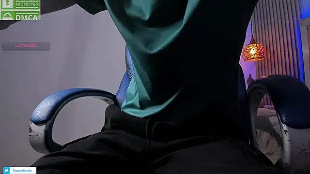 HarolddXL online show from October 15, 2025, 2:28 pm