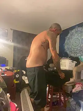 Snapshot of 1badfucka chatting on October 5, 2025, 4:11 am 1badfucka online show from October 5, 2025, 4:11 am