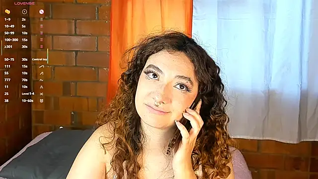 Snapshot of Annycolin_ chatting on January 21, 2025, 10:41 pm Annycolin online show from January 21, 2025, 10:41 pm