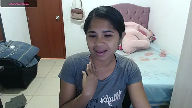 july-feria online show from October 5, 2025, 3:21 pm