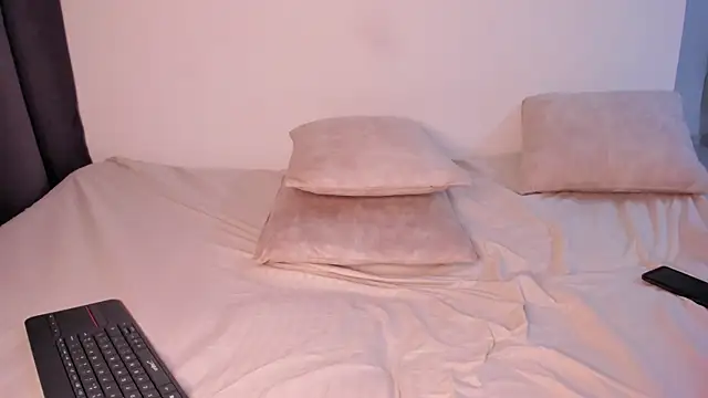 Snapshot of arturguy00 chatting on February 12, 2025, 12:58 am arturguy00 online show from February 12, 2025, 12:58 am