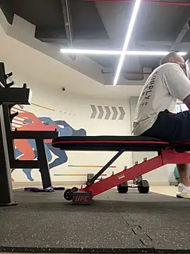 arturguy00 online show from February 11, 2026, 8:47 pm