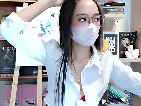 Snapshot of Lush-Office chatting on October 8, 2025, 6:22 am Lush-Office online show from October 8, 2025, 6:22 am