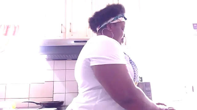 Snapshot of omalicha98 chatting on December 4, 2025, 7:39 am omalicha98 online show from December 4, 2025, 7:39 am