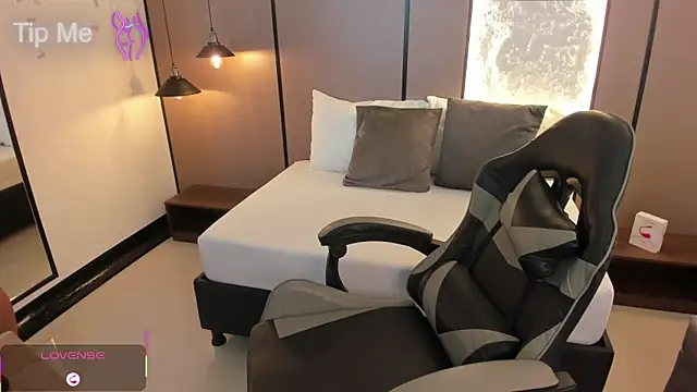 Snapshot of lilly_ass_ chatting on October 9, 2025, 12:25 pm lilly ass online show from October 9, 2025, 12:25 pm