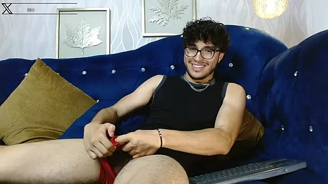 Snapshot of ZaneeCross chatting on March 22, 2025, 1:52 pm ZaneeCross online show from March 22, 2025, 1:52 pm