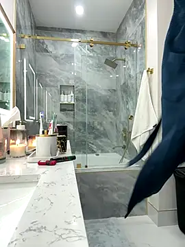 carlospingalinda online show from September 14, 2025, 3:33 pm