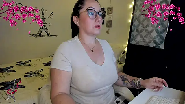 nataparis online show from March 8, 2026, 11:52 pm