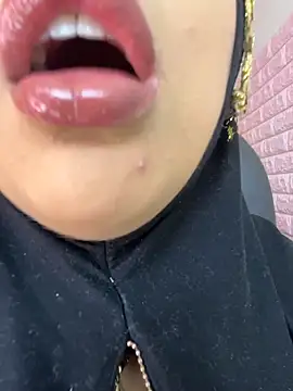 zahra Jalid online show from February 4, 2026, 10:47 pm