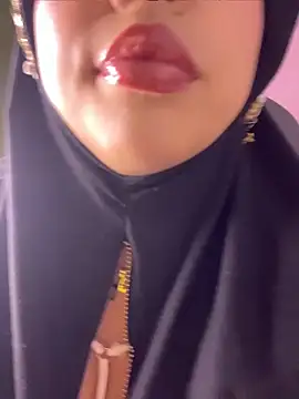 zahra Jalid online show from May 3, 2026, 9:21 pm