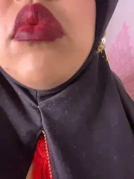 zahra Jalid online show from May 7, 2026, 11:32 pm