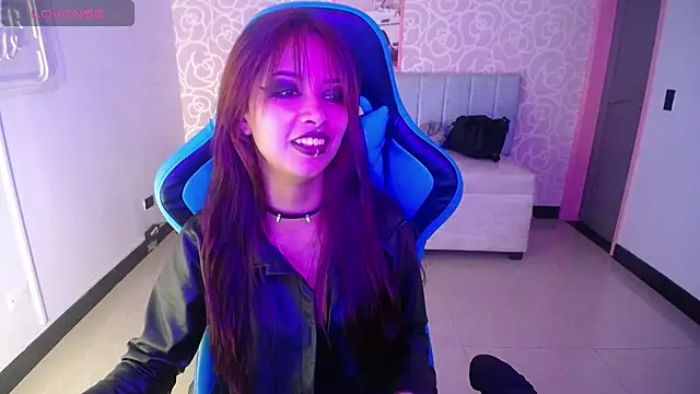 nilia ch online show from February 4, 2025, 10:24 pm