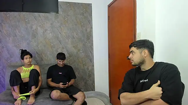 Snapshot of blueroom_party chatting on March 8, 2025, 12:41 pm blueroom party online show from March 8, 2025, 12:41 pm
