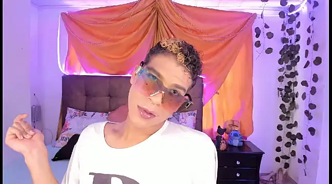 Ethan Boyy online show from March 4, 2025, 6:07 pm