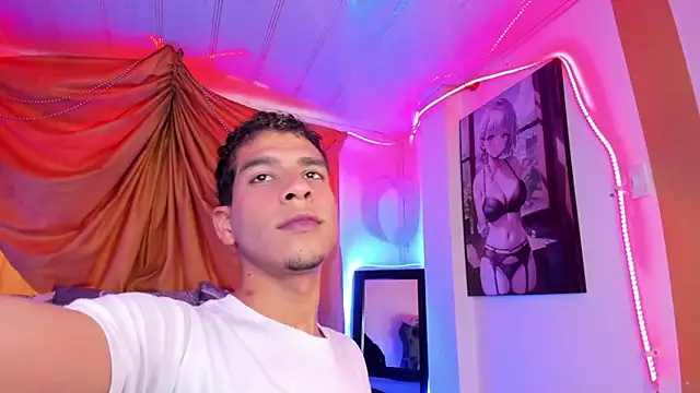 Snapshot of Ethan_Boyy chatting on October 3, 2025, 10:07 pm Ethan Boyy online show from October 3, 2025, 10:07 pm