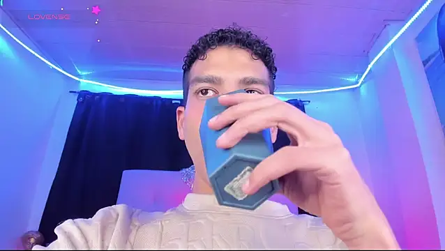 Ethan Boyy online show from June 26, 2026, 2:38 am