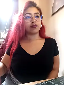 Snapshot of AnonymousGirl chatting on November 3, 2025, 7:04 pm AnonymousGirl online show from November 3, 2025, 7:04 pm