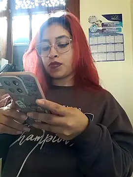 Snapshot of AnonymousGirl chatting on November 11, 2025, 2:39 pm AnonymousGirl online show from November 11, 2025, 2:39 pm