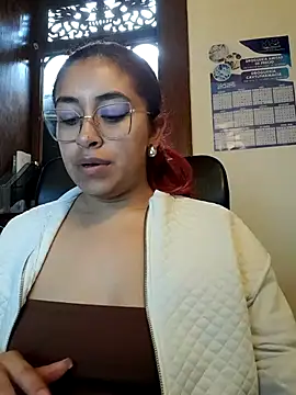 Snapshot of AnonymousGirl chatting on December 15, 2025, 10:25 pm AnonymousGirl online show from December 15, 2025, 10:25 pm