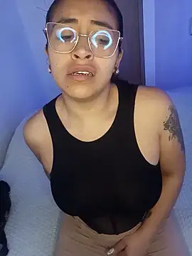 AnonymousGirl online show from May 13, 2026, 1:19 pm
