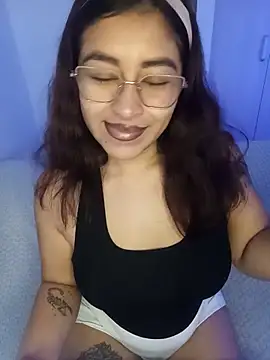 AnonymousGirl online show from May 14, 2026, 1:51 pm