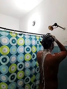 Snapshot of alejo5288 chatting on September 19, 2025, 2:24 am alejo5288 online show from September 19, 2025, 2:24 am