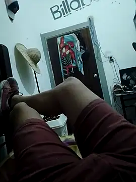 Snapshot of alejo5288 chatting on October 4, 2025, 1:25 am alejo5288 online show from October 4, 2025, 1:25 am