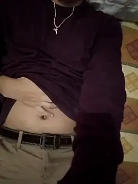 Snapshot of alejo5288 chatting on October 6, 2025, 1:47 am alejo5288 online show from October 6, 2025, 1:47 am