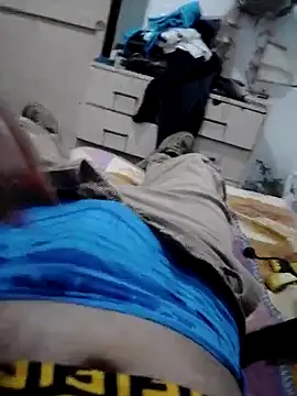 Snapshot of alejo5288 chatting on October 6, 2025, 5:32 pm alejo5288 online show from October 6, 2025, 5:32 pm