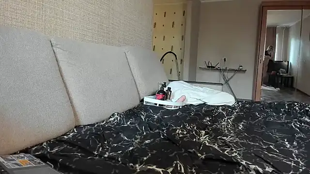 KittyMeawsX online show from June 11, 2026, 3:59 am