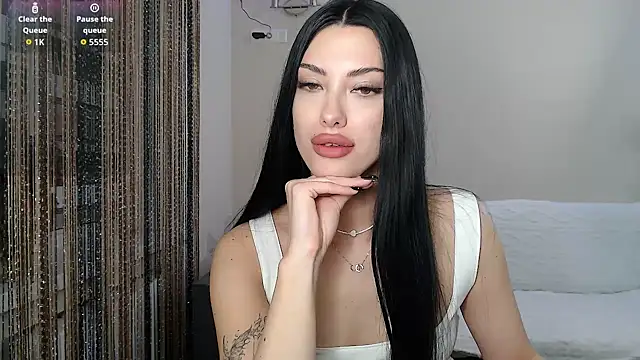 Lola fox282 online show from May 4, 2026, 6:26 pm