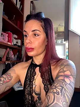 Dancing wmyselF  online show from October 28, 2025, 8:29 am