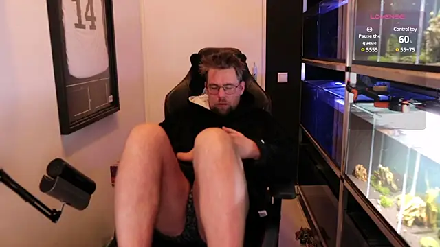 justinitt online show from March 11, 2025, 4:43 am