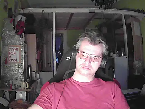 Snapshot of stary-w-kalesonach chatting on September 9, 2025, 4:12 am stary-w-kalesonach online show from September 9, 2025, 4:12 am