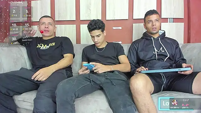 friendship x online show from March 7, 2025, 5:51 am