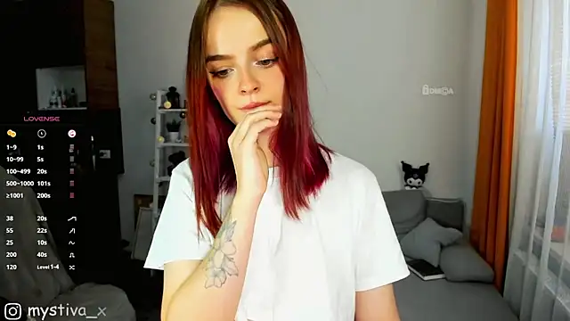 Snapshot of EliyaX chatting on October 1, 2025, 8:42 am EliyaX online show from October 1, 2025, 8:42 am