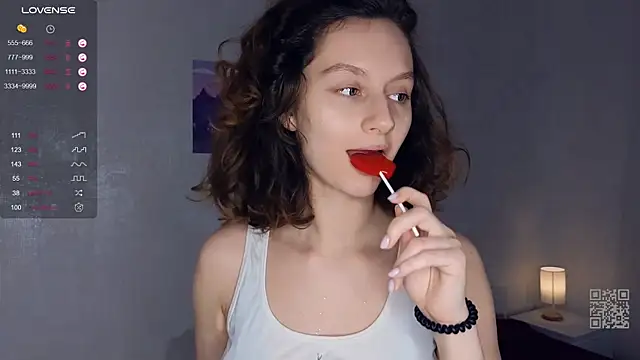 Snapshot of Leya_Curly chatting on March 2, 2025, 12:32 pm Leya Curly online show from March 2, 2025, 12:32 pm