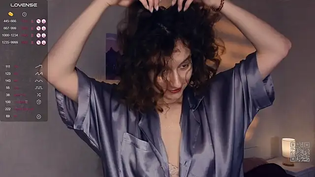Snapshot of Leya_Curly chatting on March 13, 2025, 3:39 pm Leya Curly online show from March 13, 2025, 3:39 pm