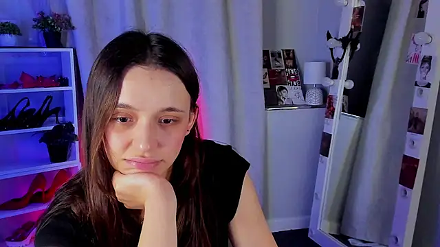 Sahara Shields online show from October 7, 2025, 10:34 am