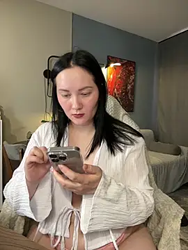 Snapshot of Kiss_My_Body chatting on April 13, 2026, 4:45 pm Kiss My Body online show from April 13, 2026, 4:45 pm
