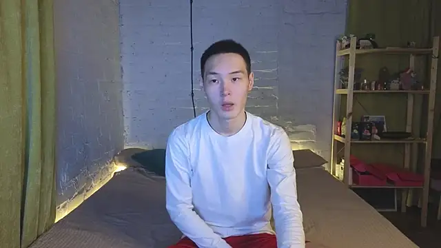 M Jasper online show from March 11, 2025, 6:41 pm