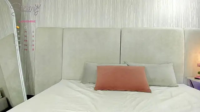 Stefanyduque1 online show from January 29, 2025, 2:21 pm